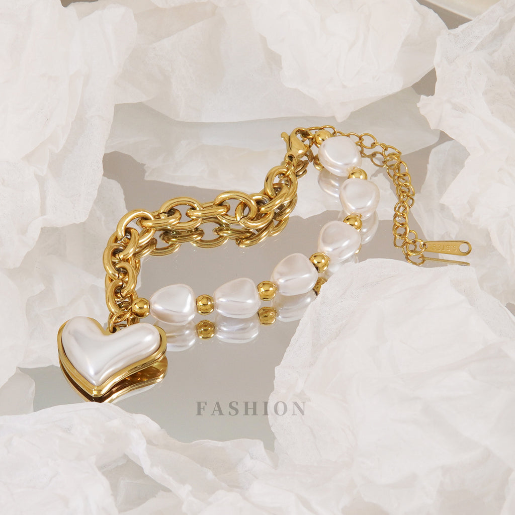 Irreguläres Perlenherz-Armband mit 18 Karat Goldauflage