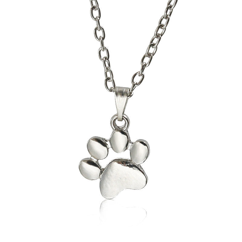 Collar con forma de pata de gato