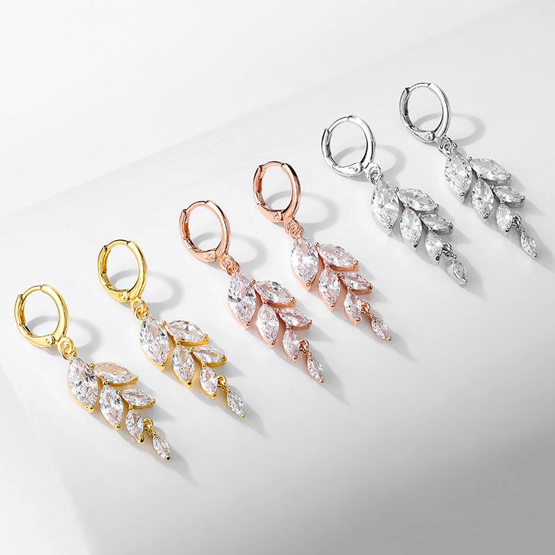 Accessoires: Halskette und Ohrhaken