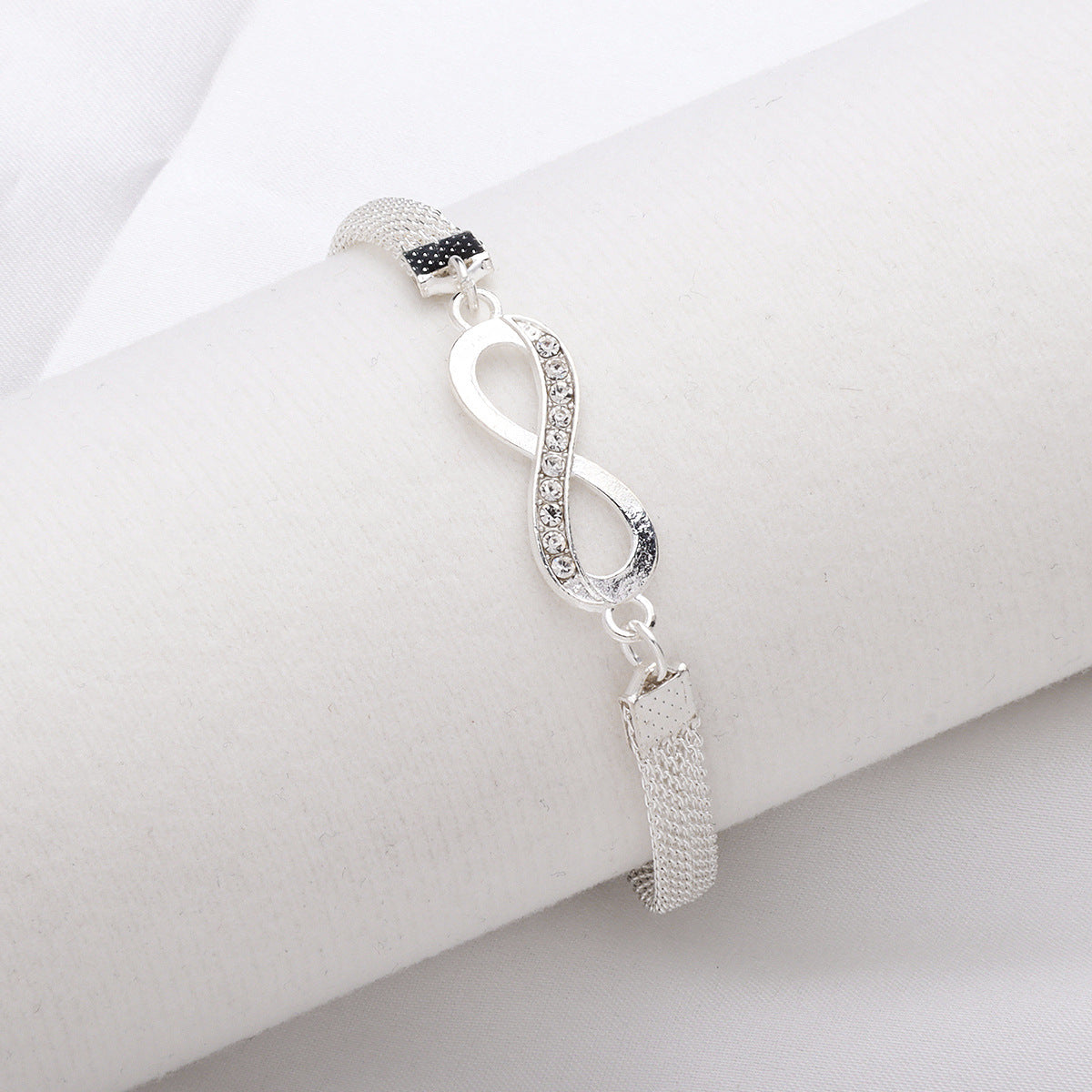Diamond Accent Lucky Number Alloy Bracelet/Armband aus Legierung mit Glückszahl und Diamantakzenten
